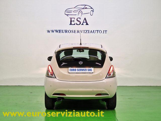 LANCIA Ypsilon 1.2 69 CV 5 porte Platinum