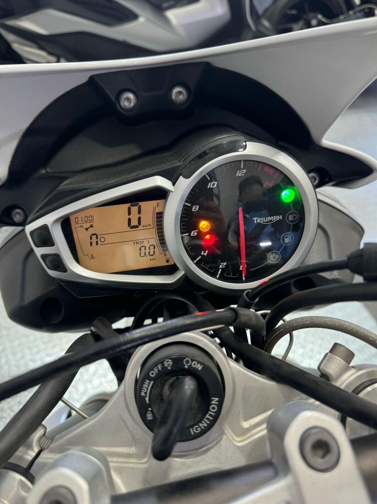 Triumph Street Triple 675