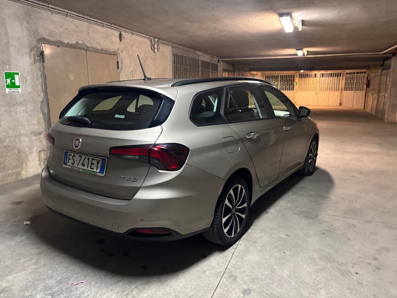 Fiat Tipo 1.4 T-Jet 120CV GPL SW Lounge