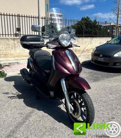 PIAGGIO Beverly 500 .