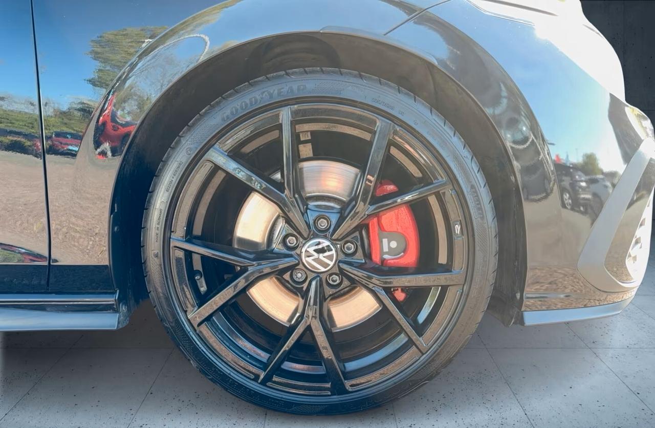 Volkswagen Golf GTI 2.0 TSI DSG