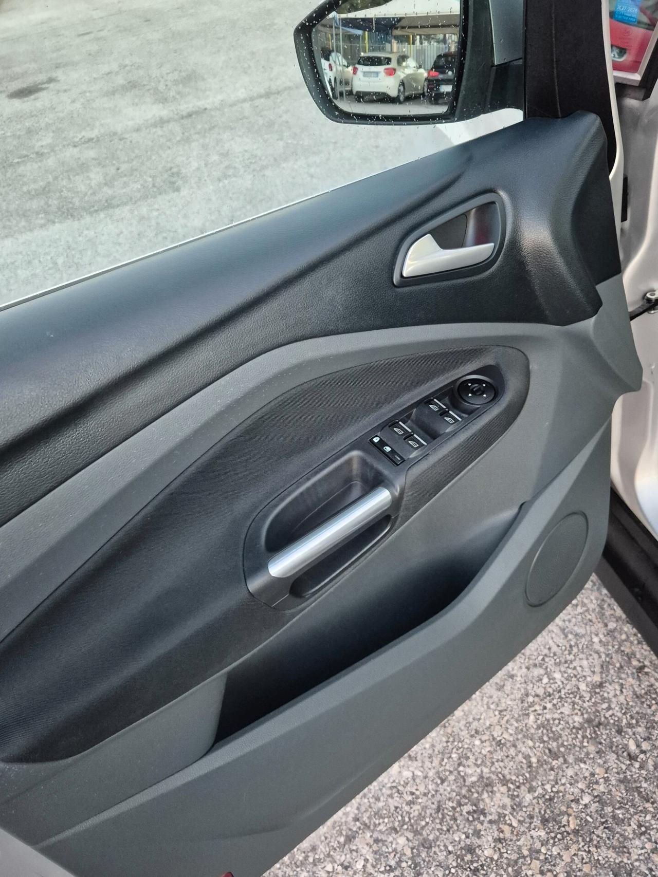 Ford C-Max 1.6 TDCi 115CV Titanium