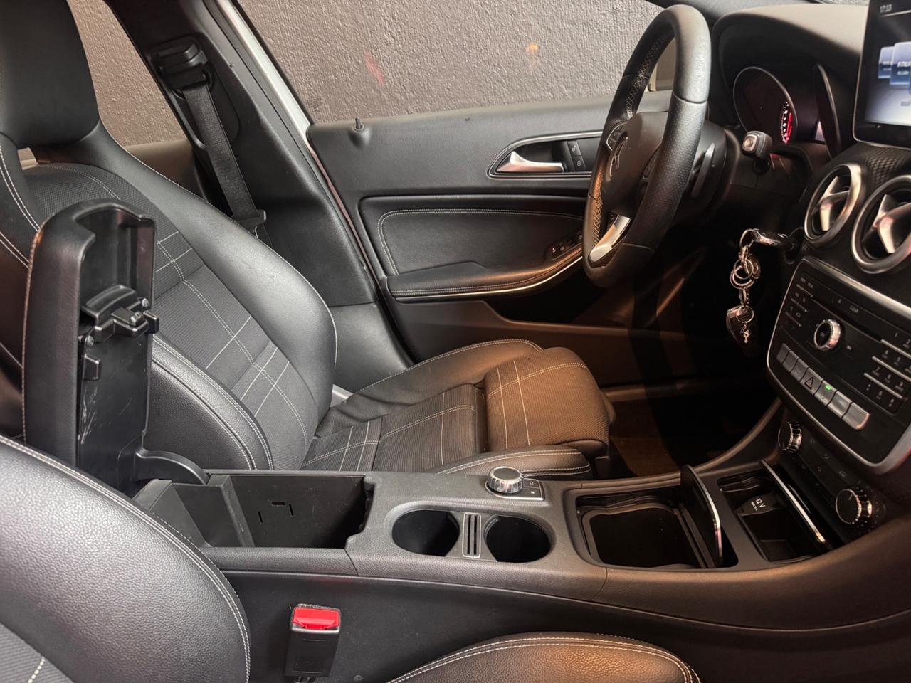 Mercedes-benz A 160 d Automatic Premium