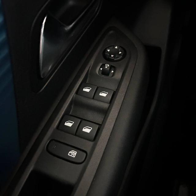 CITROEN E-C4 motore elettrico 136 CV Shine TETTO APRIBILE