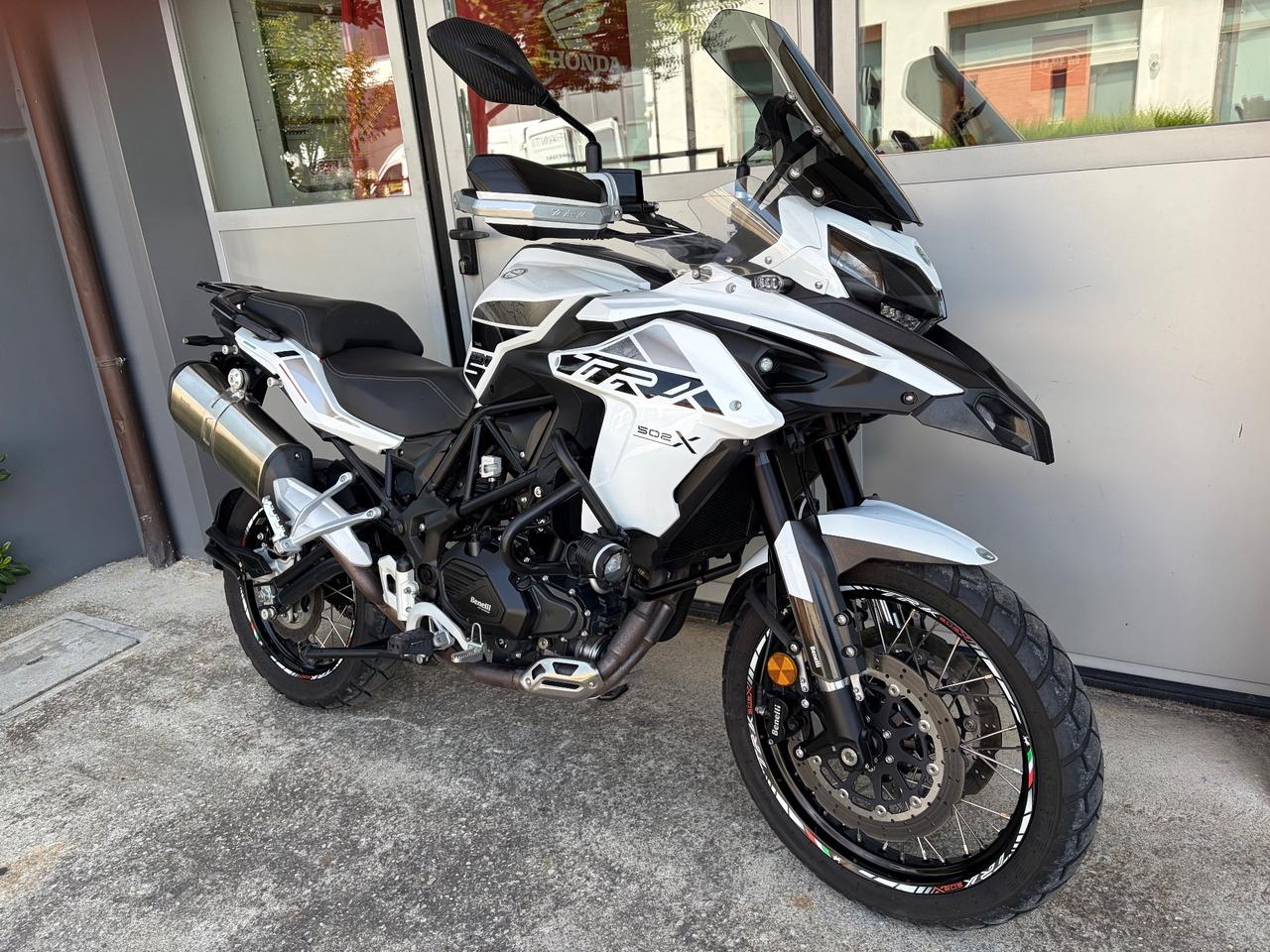 Benelli TRK 502