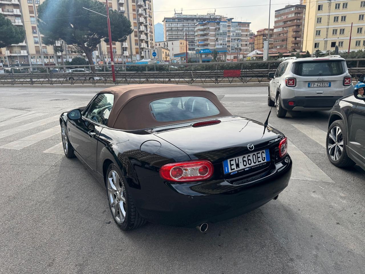 Mazda MX-5 Roadster 1.8L Cult