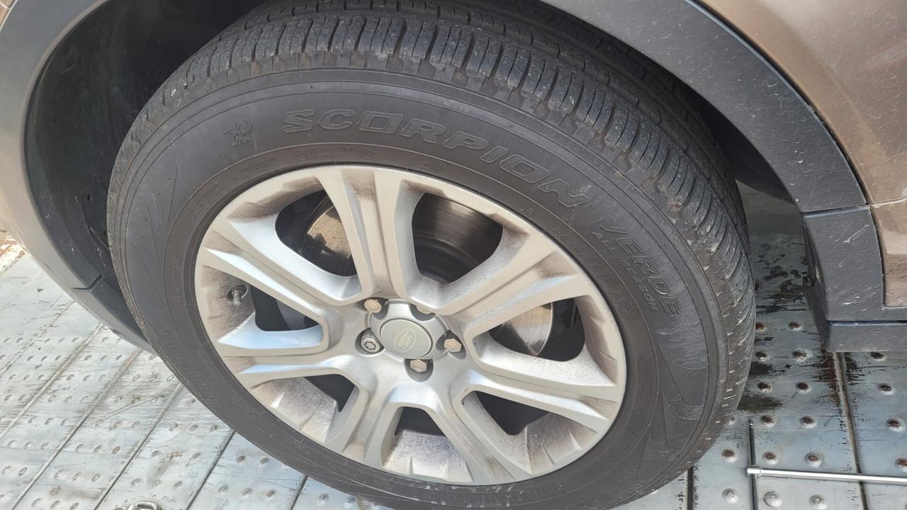Land Rover Range Evoque .. motore fuso .. non trattabile..