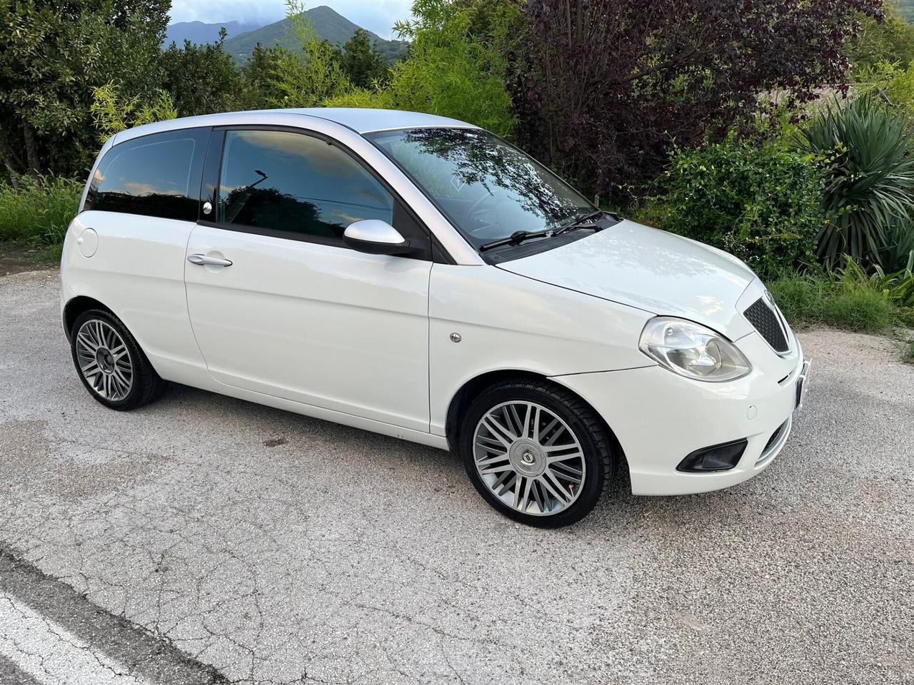 Lancia Ypsilon 1.4 GPL 77CV Platino Ecochic