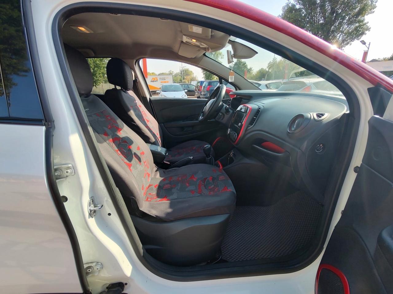 Renault Captur TCe 12V 90 CV Sport Edition (66 KW), OK NEOPATENTATI