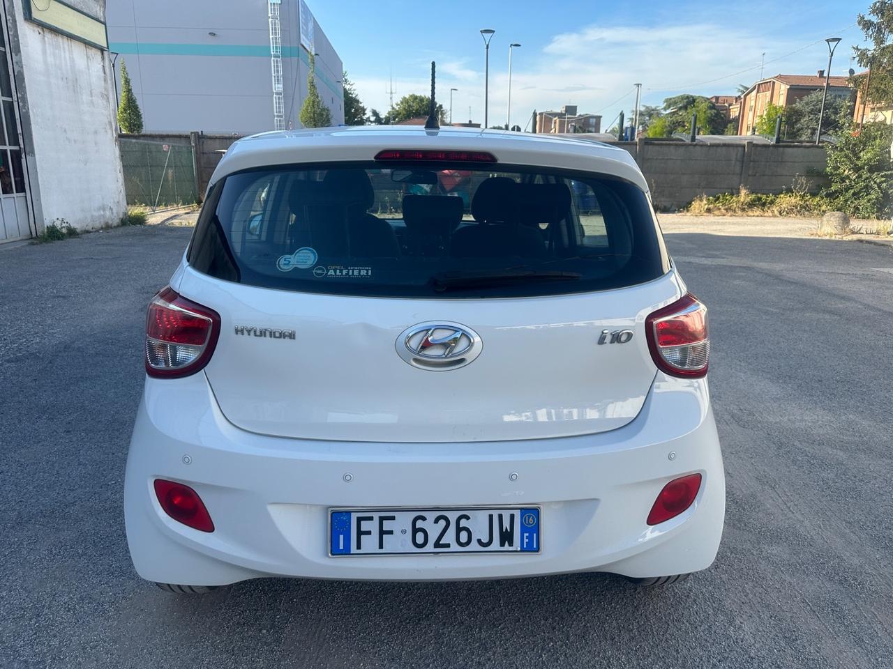 Hyundai i10 1.0 MPI Sound Edition