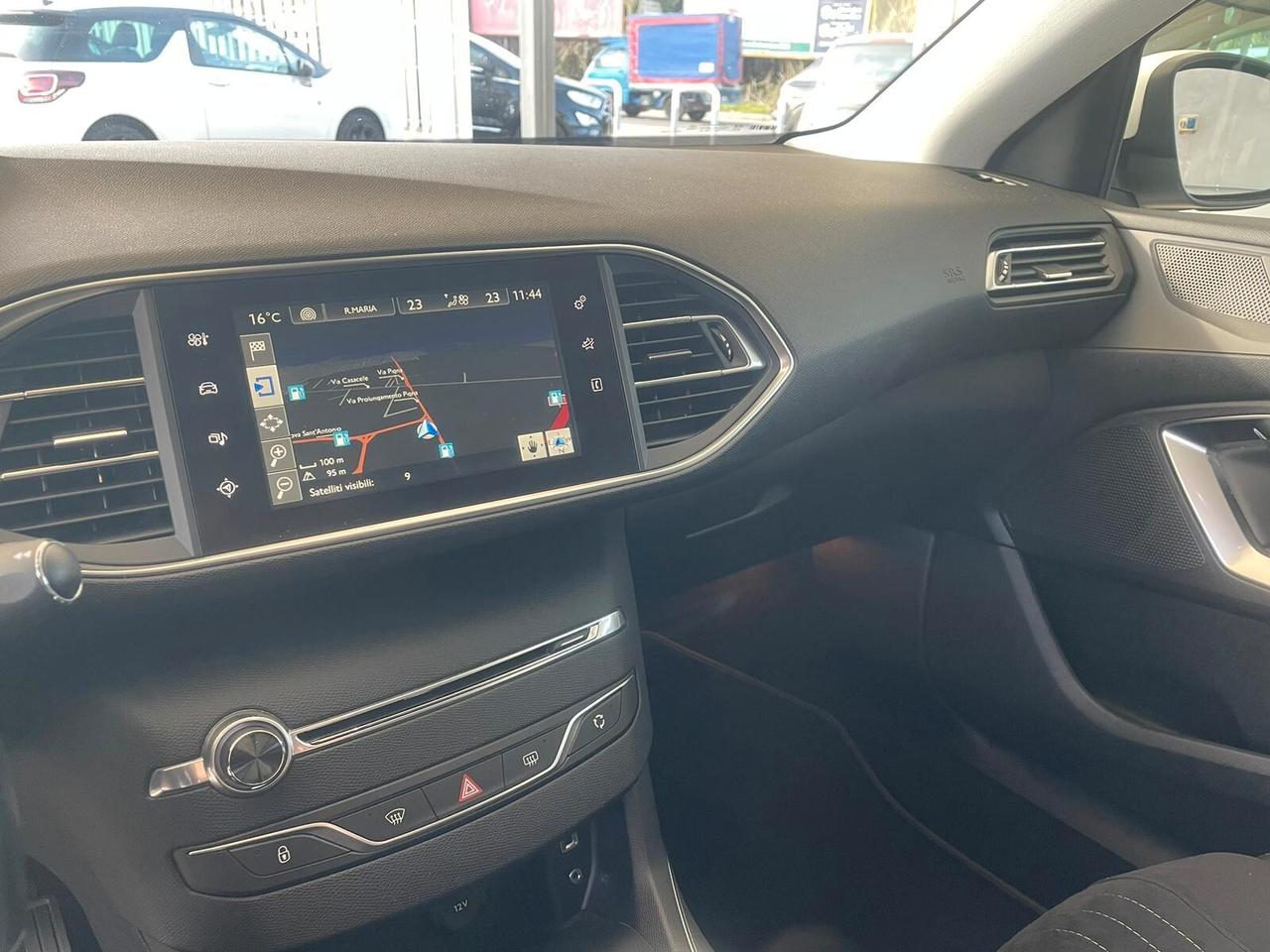 Peugeot 308 BlueHDi 120 S&S SW Allure