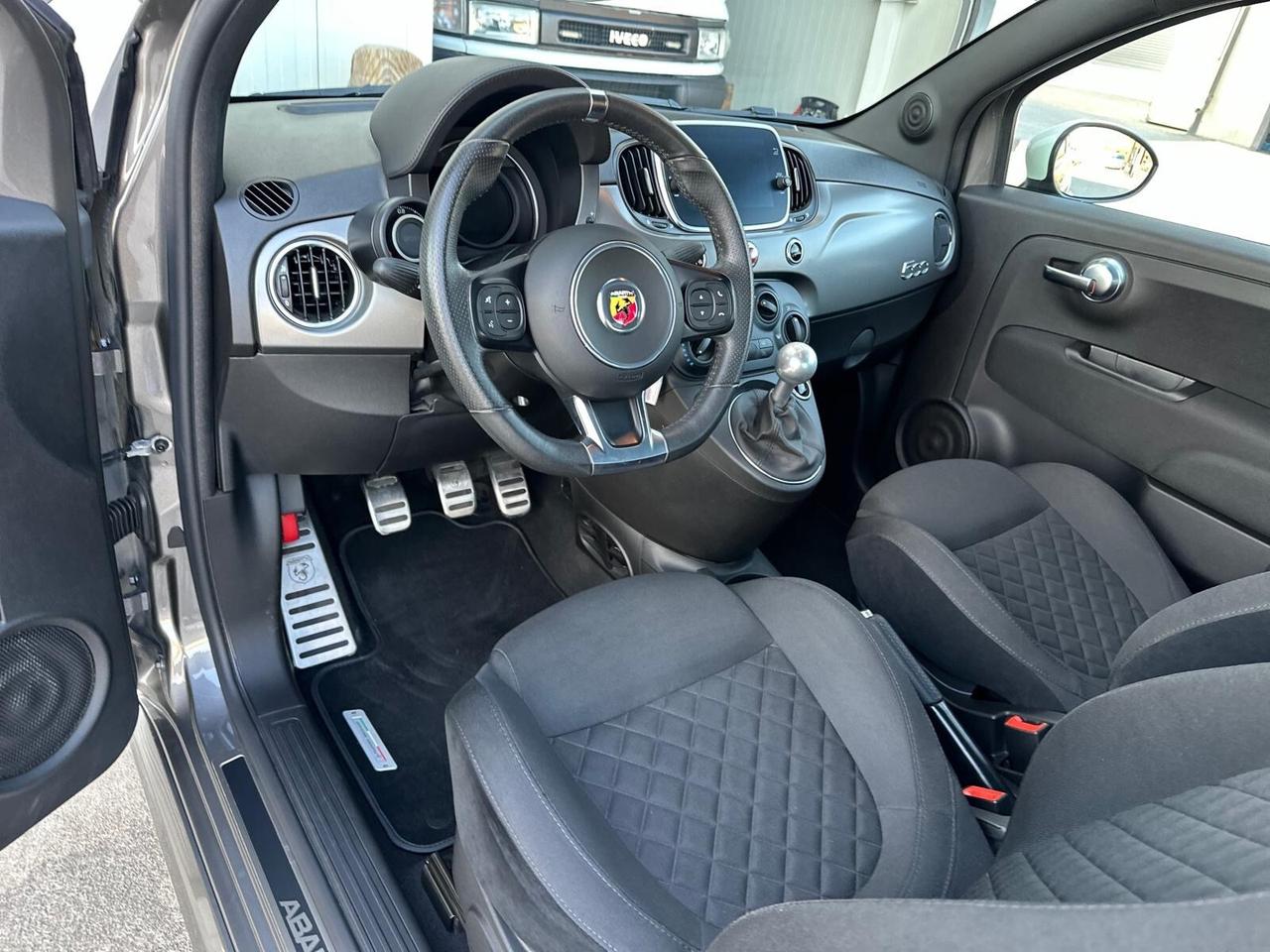 Abarth 595 1.4 Turbo T-Jet 165 CV Turismo