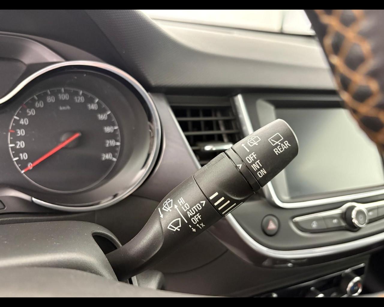 OPEL Crossland X 1.2 Innovation s&s 110cv auto GPL AFTERMARKET