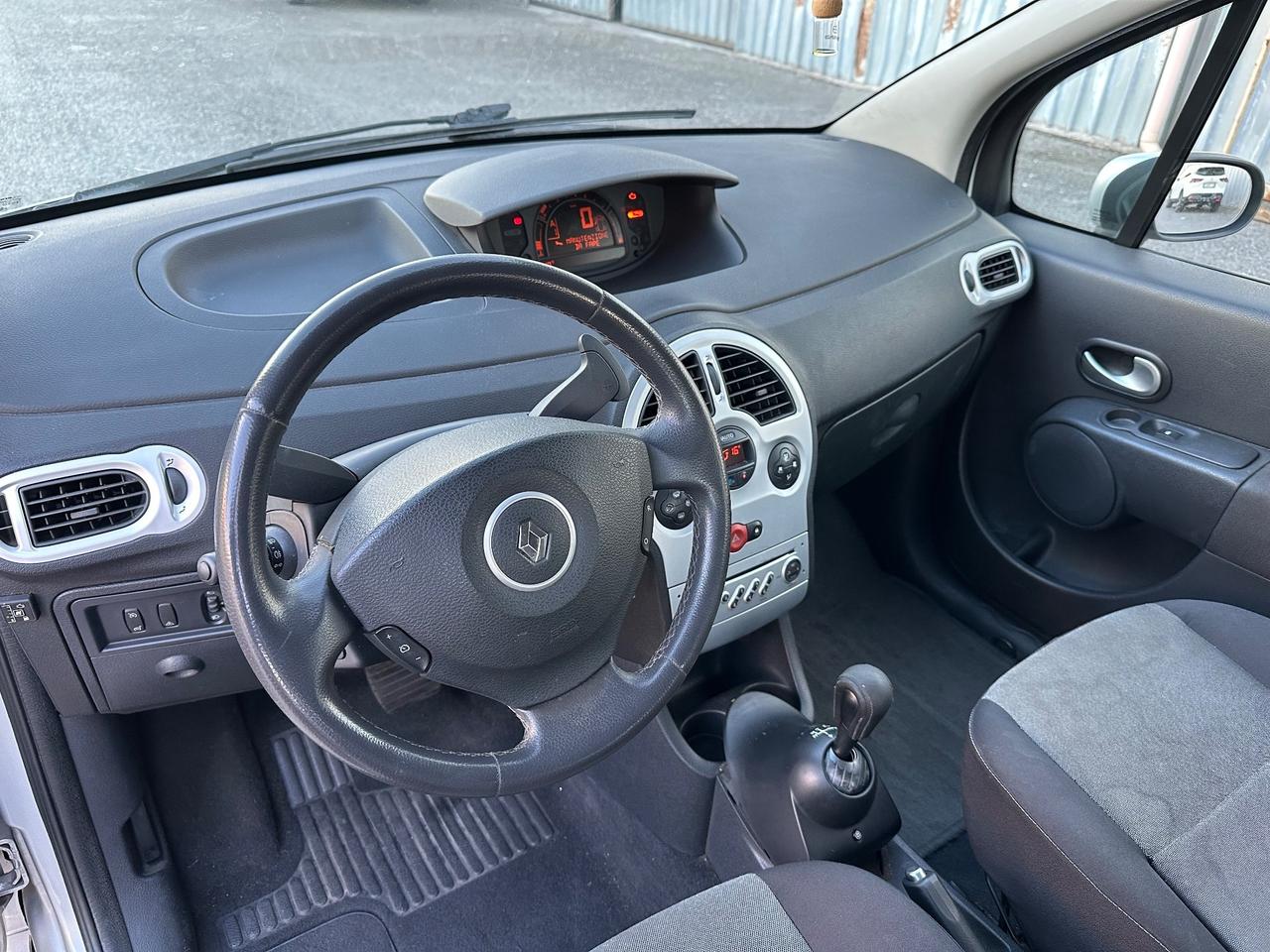 Renault Modus 1.2 16V Dynamique GPL AUTOMATICA