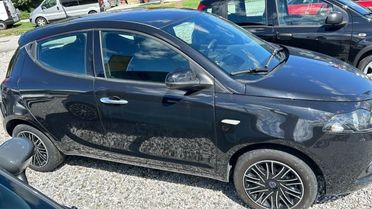 LANCIA Ypsilon 1.0 FireFly 5 porte S&S Hybrid Gold