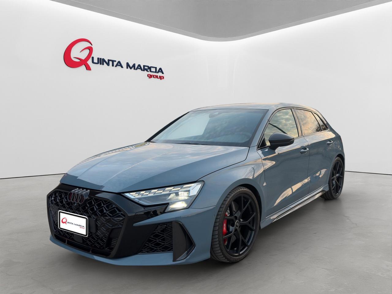 Audi RS 3 SPB 2.0 TFSI 400 cv - 6.000 KM