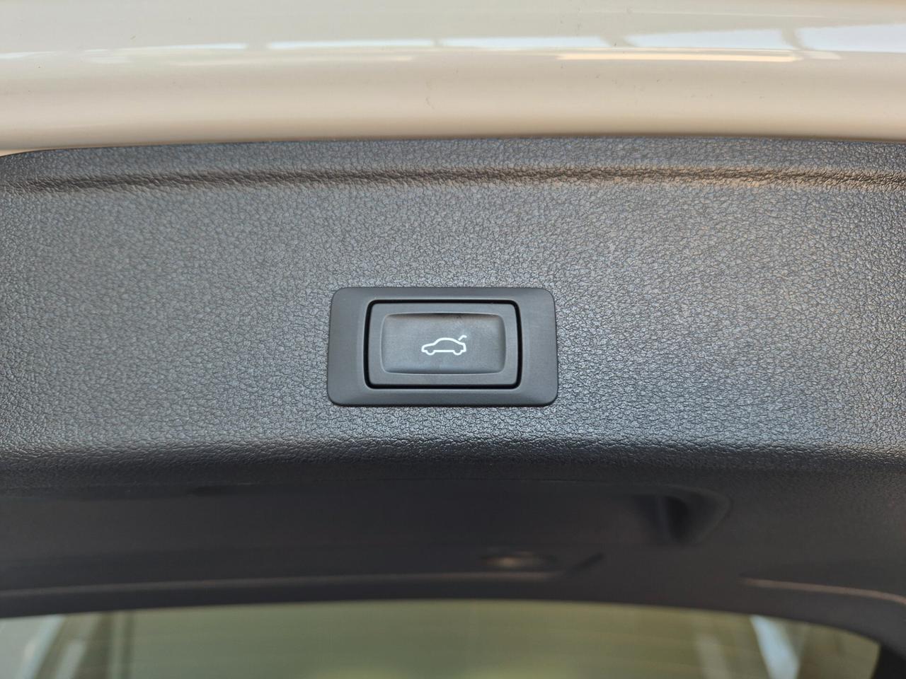 Audi A4 AVANT 40 2.0 TFSI MHEV QUATTRO 204CV S TRONIC TETTO LED NAVI CARPLAY