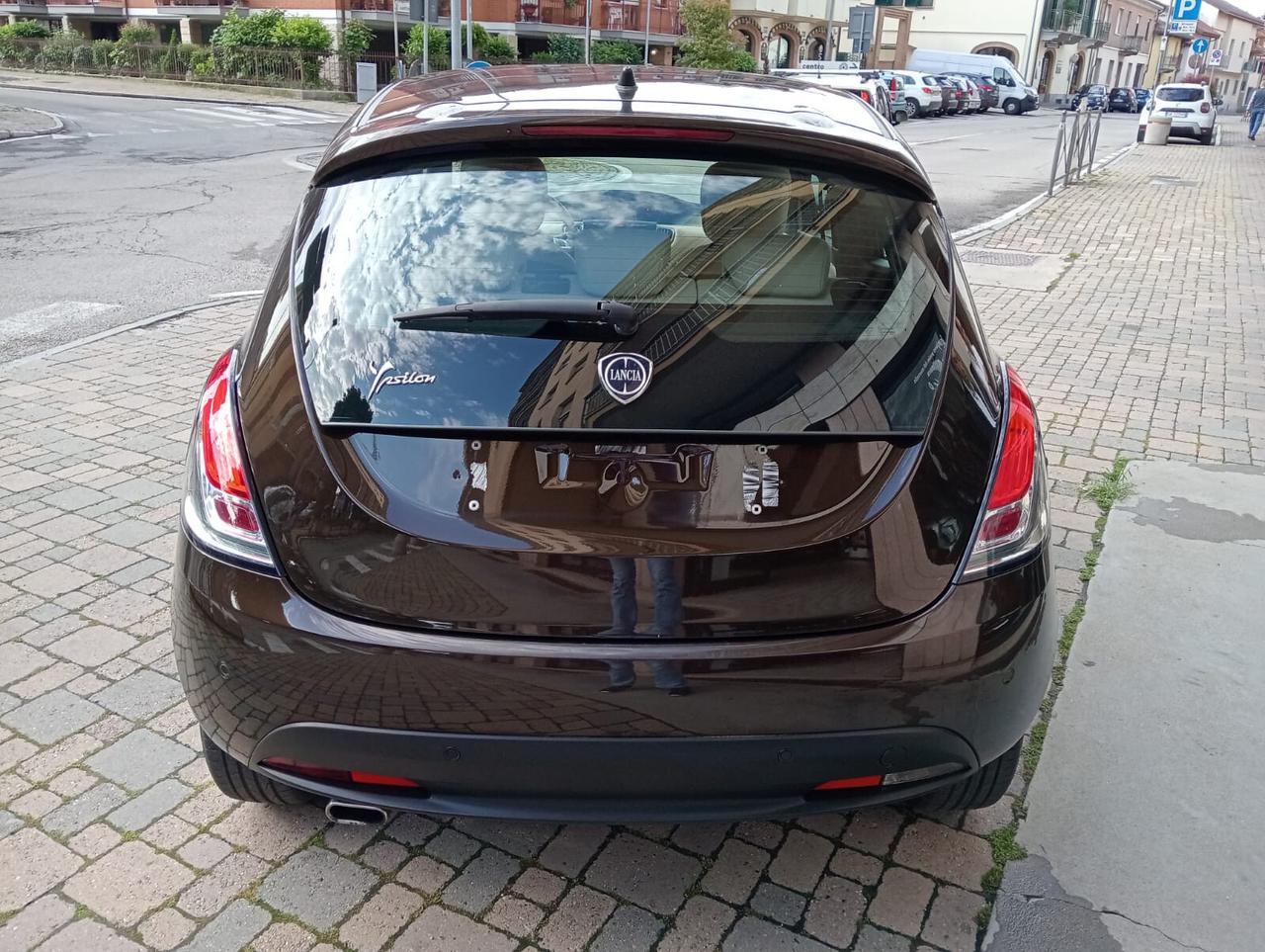 Lancia Ypsilon 1.2 69 CV 5 porte S&S Gold