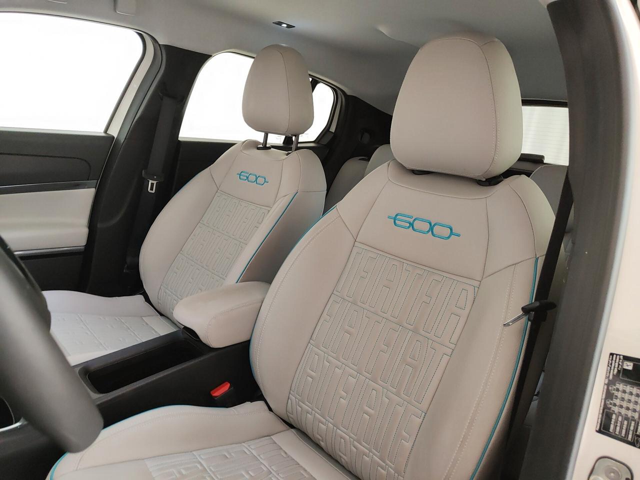 Fiat 600 Hybrid 110 CV DCT MHEV La Prima