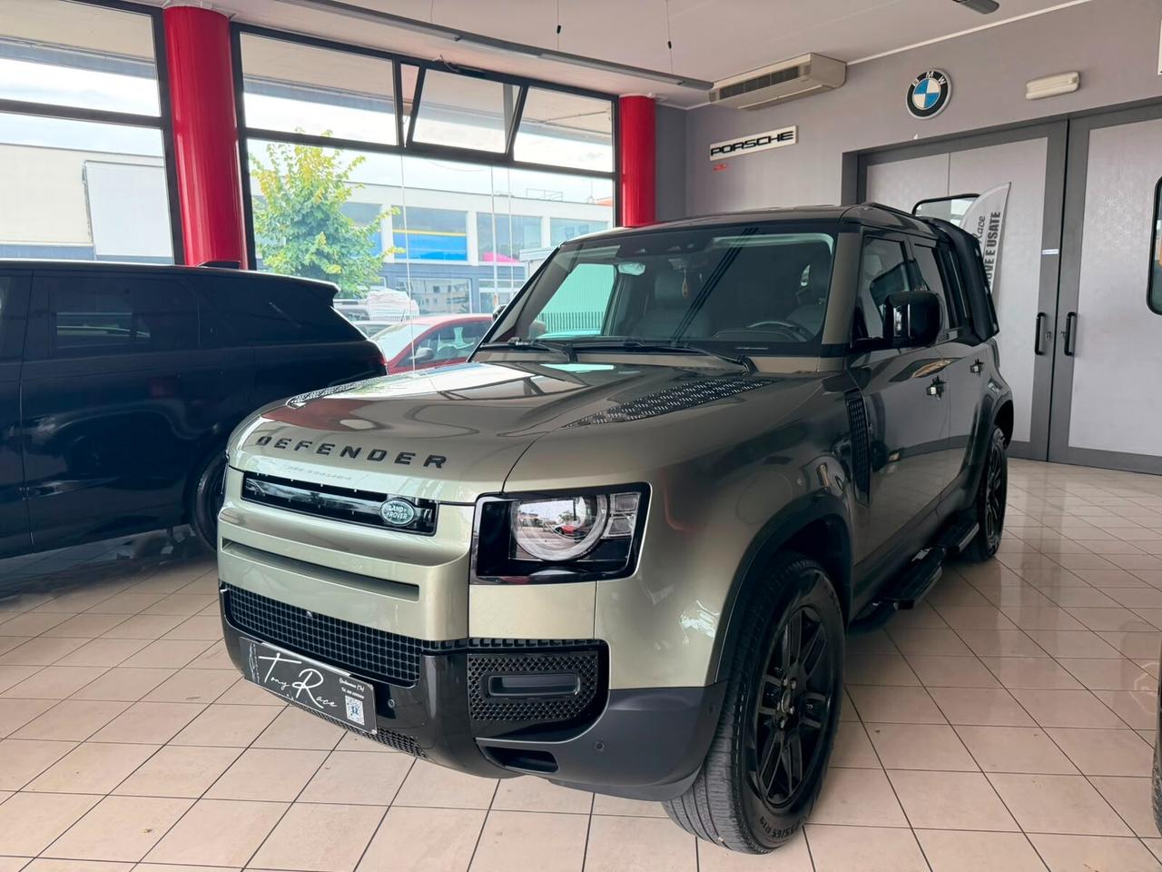 Land Rover Defender 110 3.0 DIESEL N1 AUTOCARRO + GANCIO TRAINO