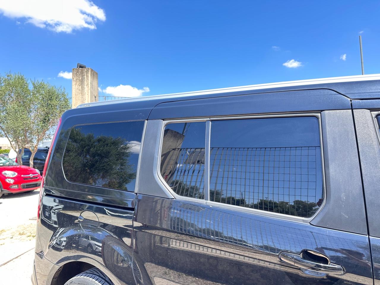 Ford Gran Tourneo Connect Titanium-2017 TETTO/NAVI/19"