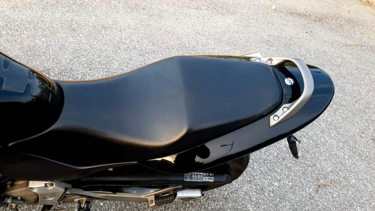 HONDA HORNET 600 CC