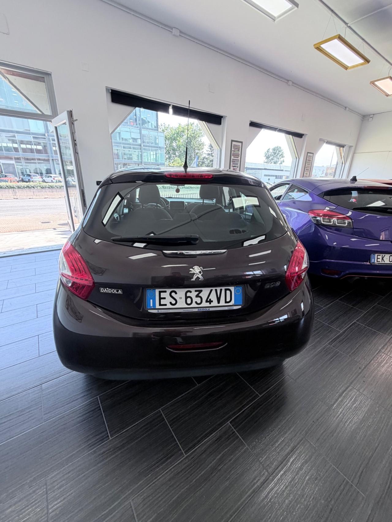 Peugeot 208 Allure benzina