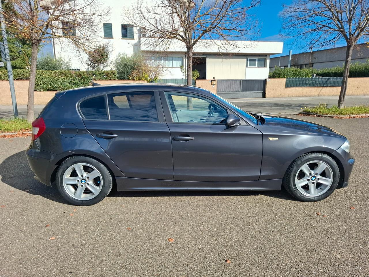 Bmw 118 118d cat 5 porte Futura