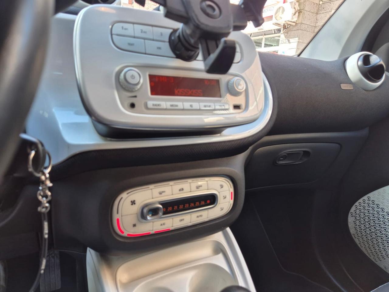 Smart ForTwo 70 1.0 Passion C. AUTOM. NEO PATENTATI