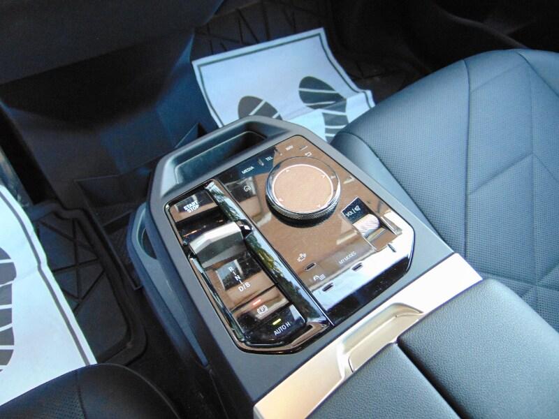 BMW iX (i20) iX xDrive 40 Pacchetto ...