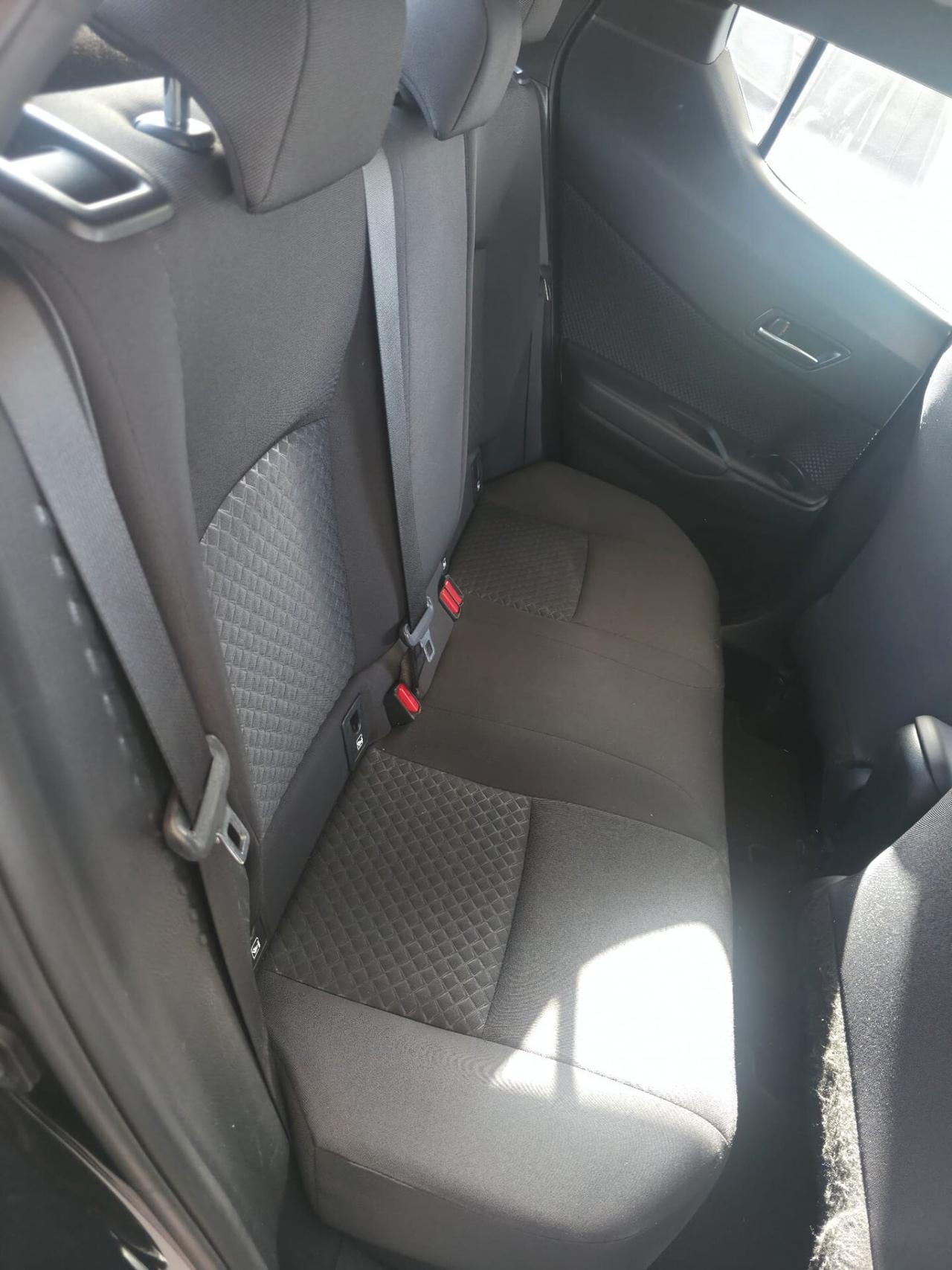 Toyota C-HR 1.8 Hybrid E-CVT GR Sport