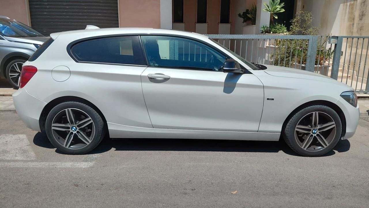 BMW SERIE 1 3p. Sport *TETTO
