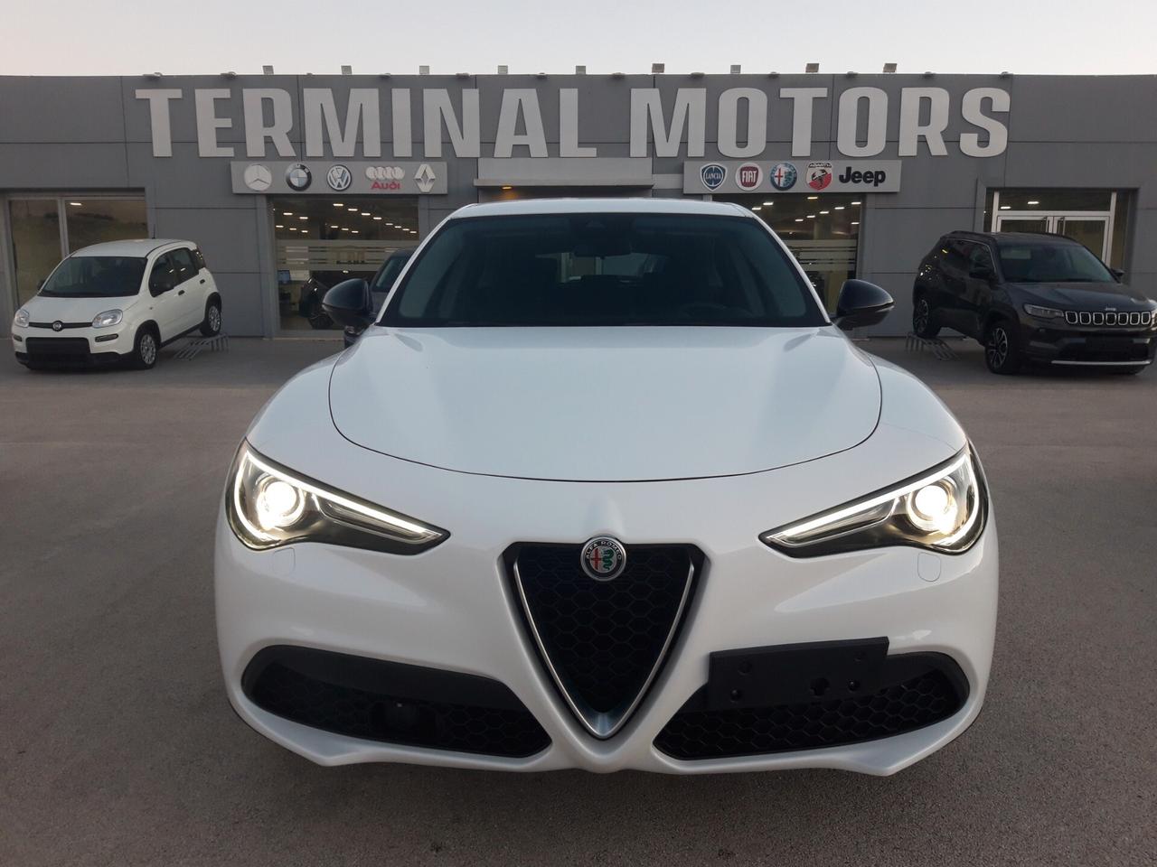 Alfa Romeo Stelvio 2.2 Turbodiesel 190 CV AT8 RWD Business