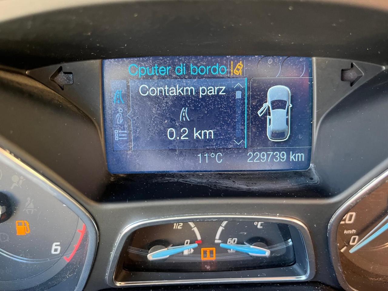 Ford focus s.w-1.6 tdci-full-2012