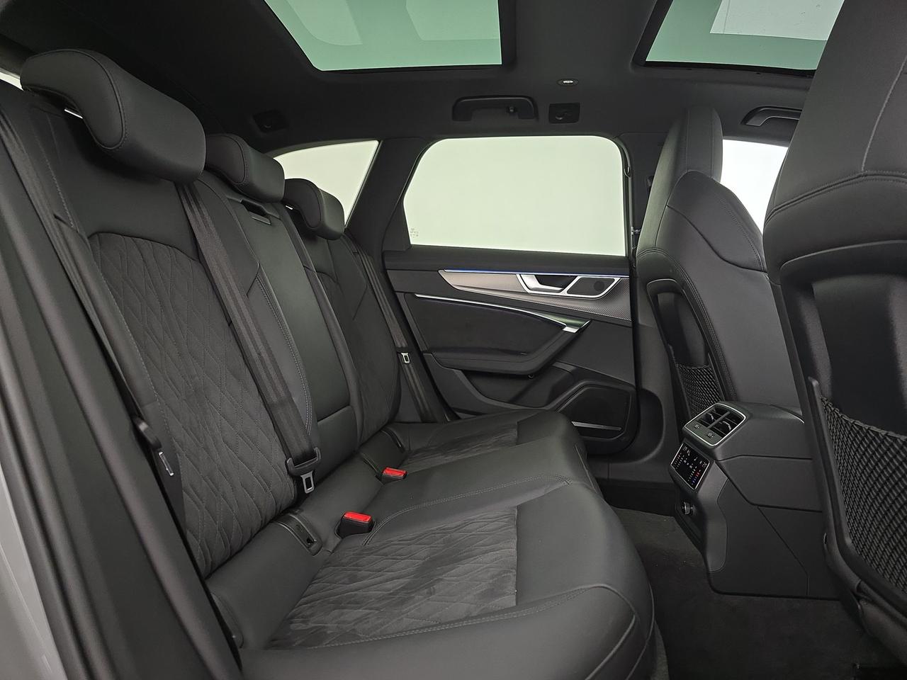 Audi RS6 avant 4.0 mhev quattro tiptronic