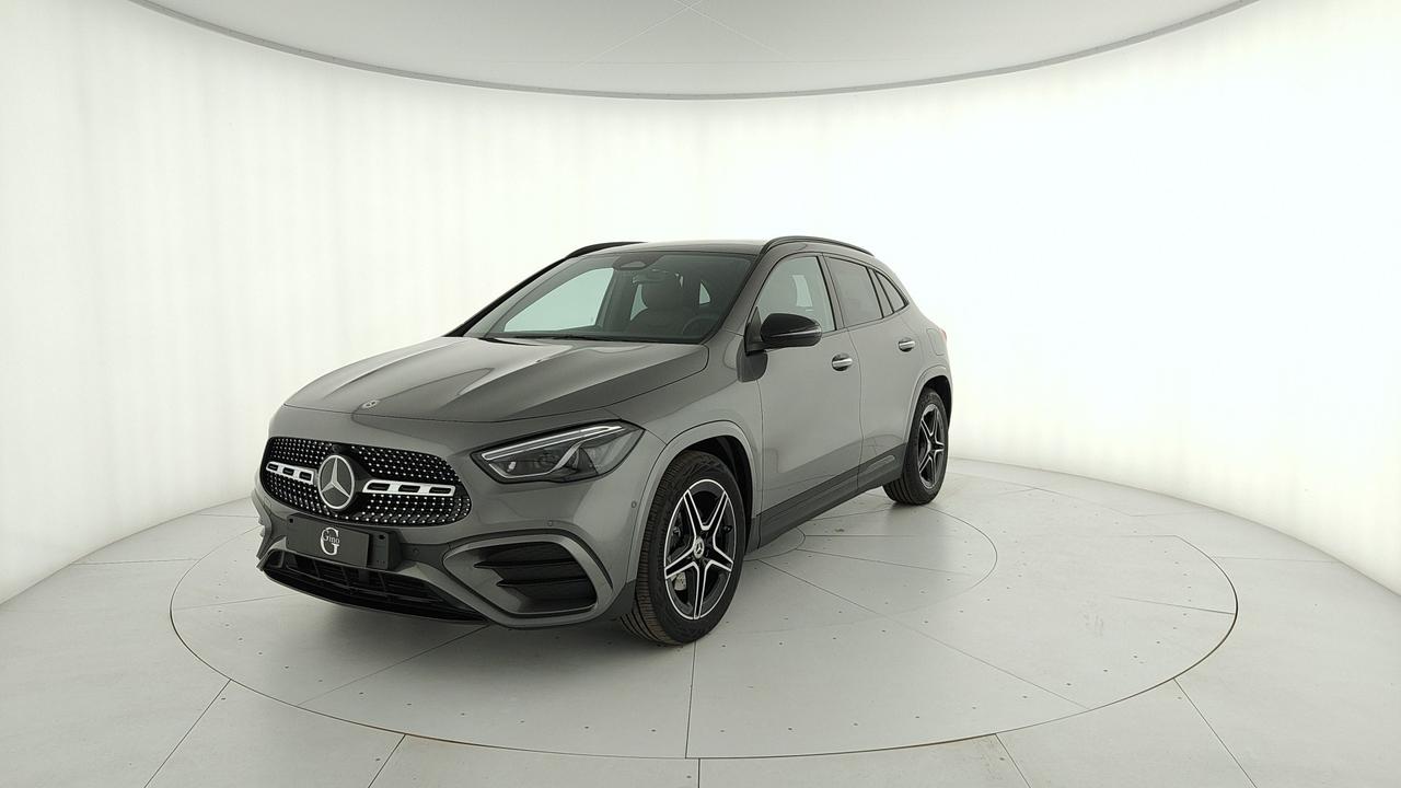 Mercedes-Benz GLA 200 d automatic
