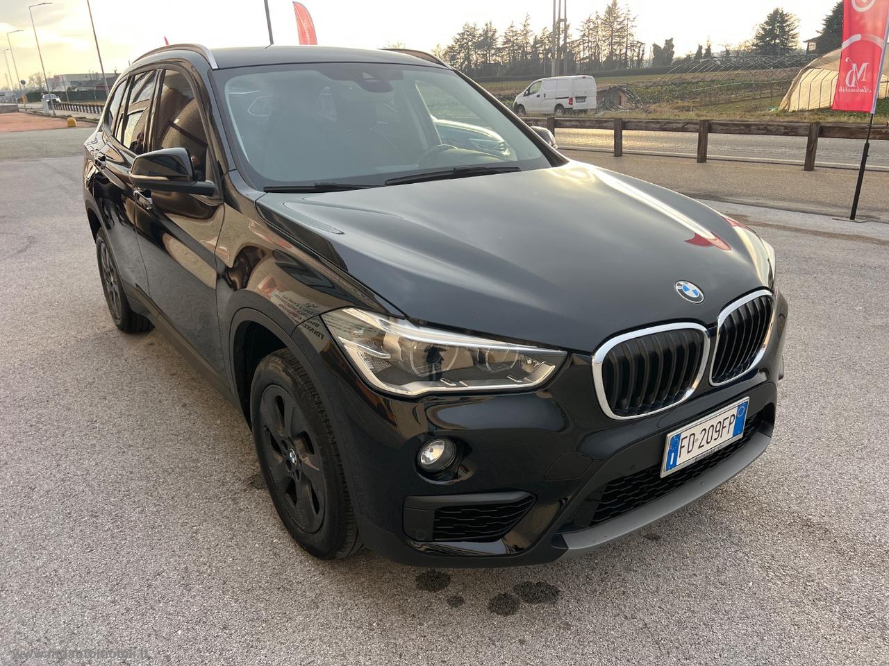 BMW X1 sDrive18d Business AUTOMATICA NAVIGATORE