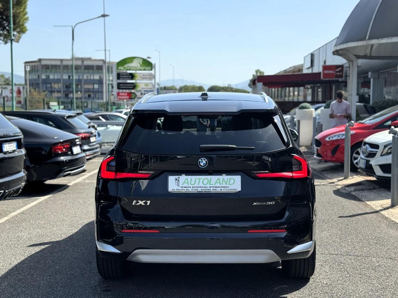 BMW iX1 xDrive 30 xLine