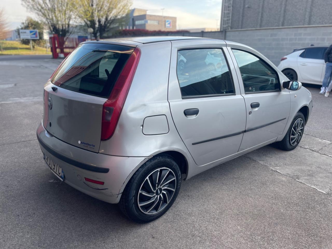 Fiat Punto 1.2i cat 5 porte ELX