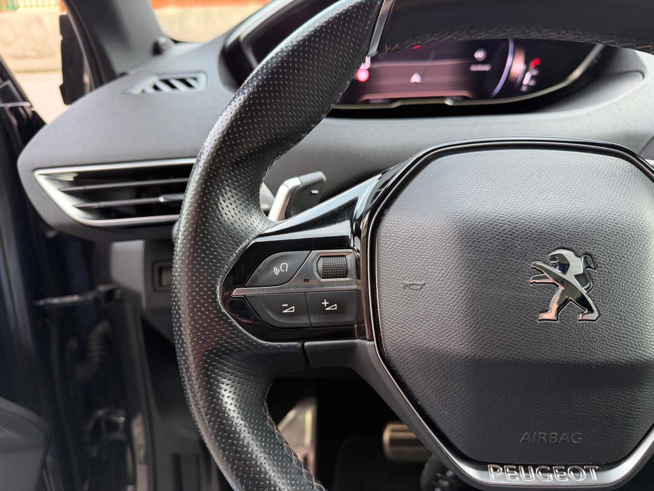 Peugeot 3008 BlueHDi 130 S&S EAT8 GT Pack