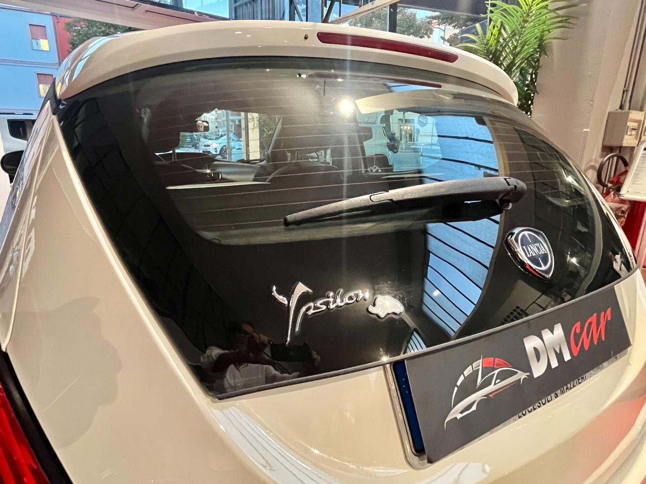 Lancia Ypsilon 0.9 TwinAir 85 CV Metano Elefantino