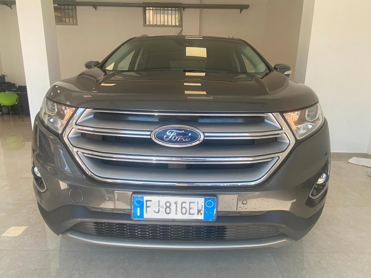 Ford Edge titanium 210 cv