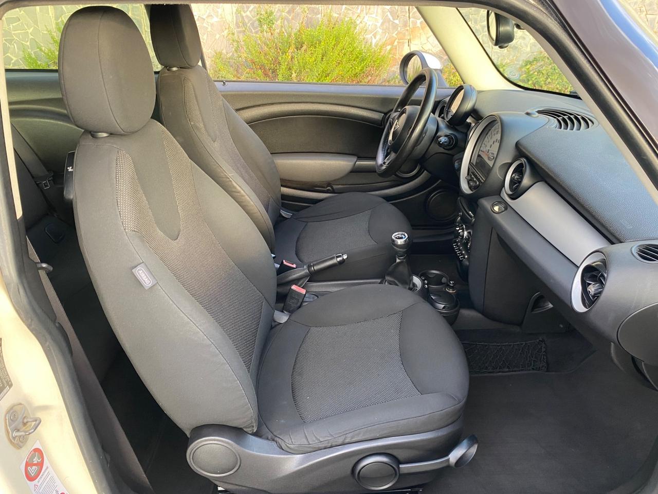 Mini Cooper 1.6 Diesel 109cv