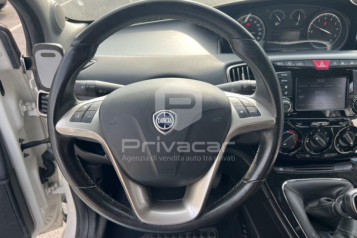 LANCIA Ypsilon 0.9 TwinAir 85 CV 5 porte Metano Ecochic Platinum