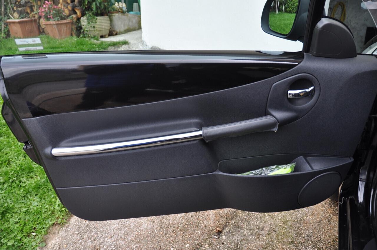 Citroen C3 Pluriel 1.4 HDi 70CV Elegance NEOPATENTATI