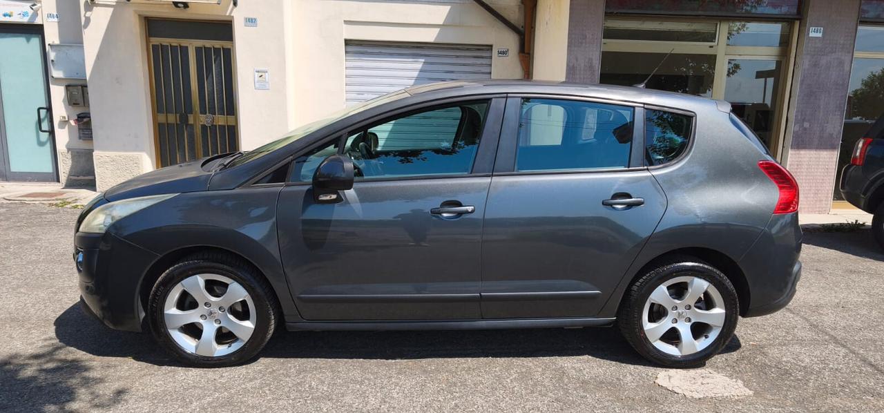 Peugeot 3008 1.6 HDi 110CV cambio robotizzato Tecno