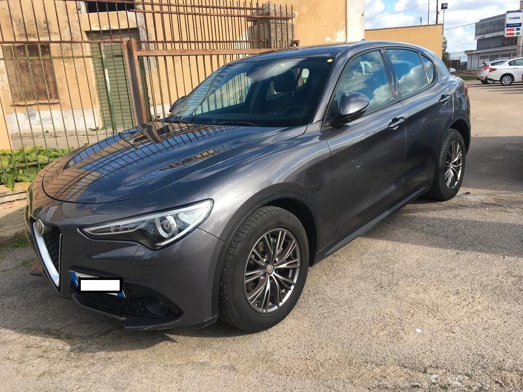 Alfa Romeo Stelvio 2.2 Turbodiesel 180 CV AT8 RWD Executive