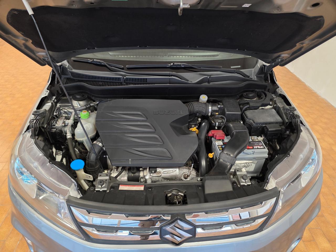 Suzuki Vitara 1.6D 4x4 full automatic