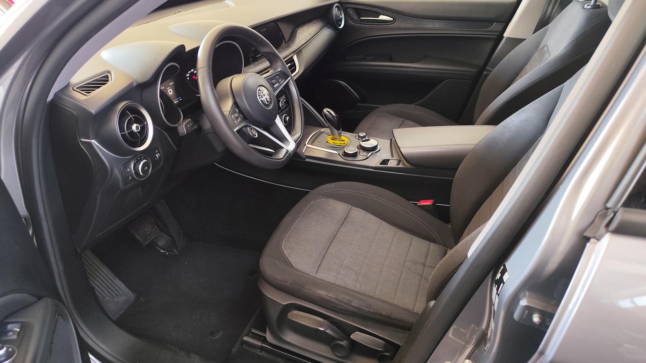 Alfa Romeo Stelvio 2.2 Turbodiesel 190 CV AT8 Q4 Business