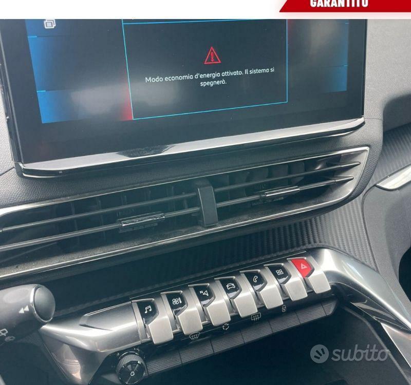 PEUGEOT 3008 BLUE HDI 130 S&S EAT8 ALLURE PACH